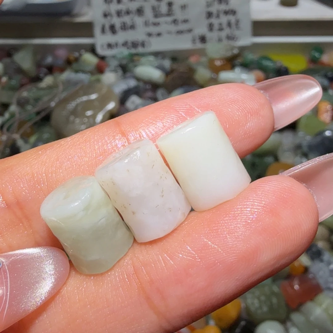和田玉未镶嵌珠宝半成品