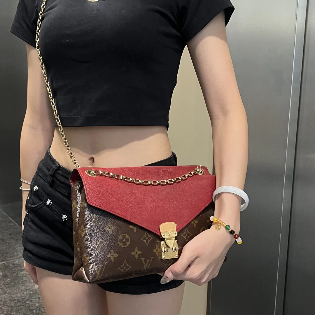 95新 LouisVuitton/路易威登 LV传奇信封/13933483