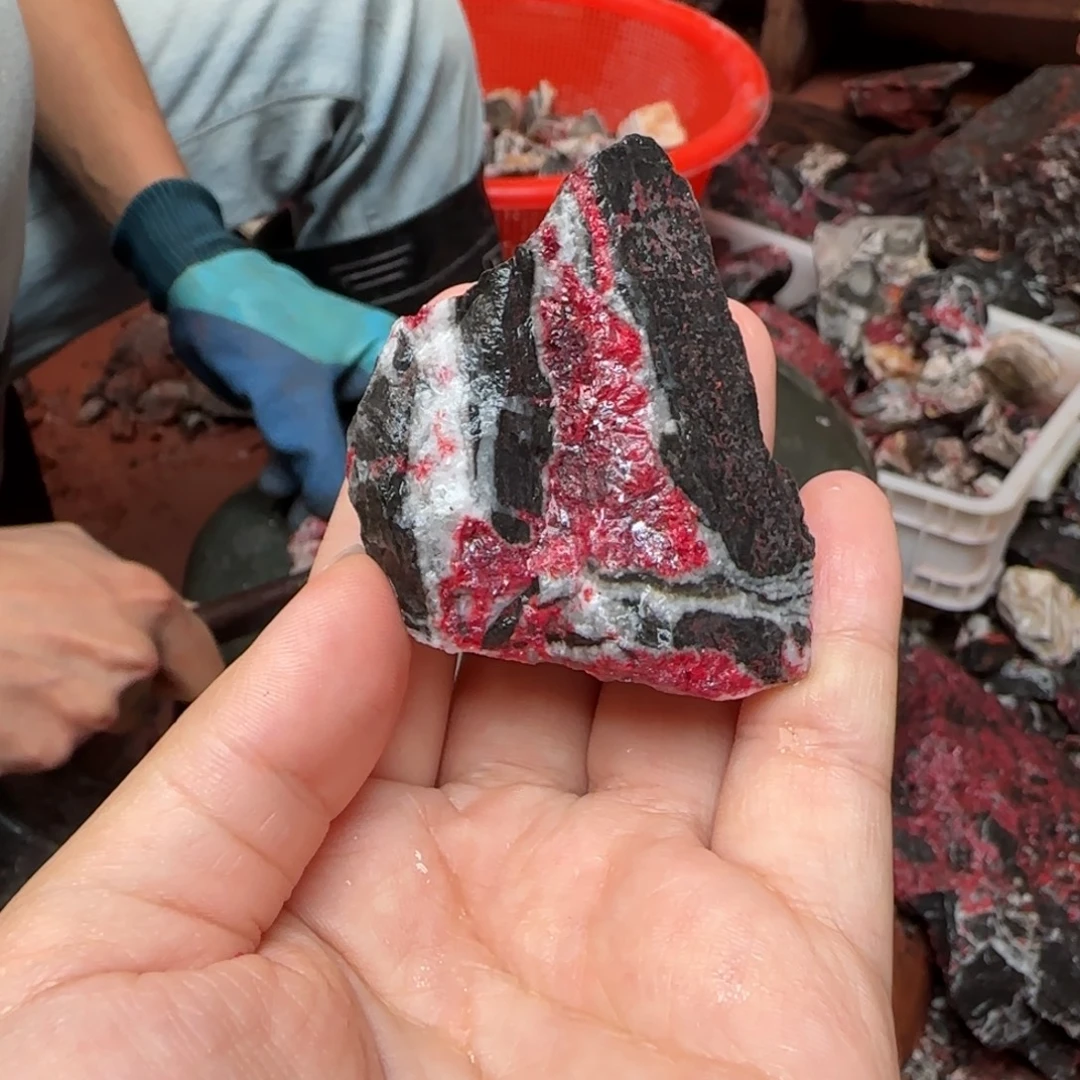 天然辰砂朱砂毛石头8