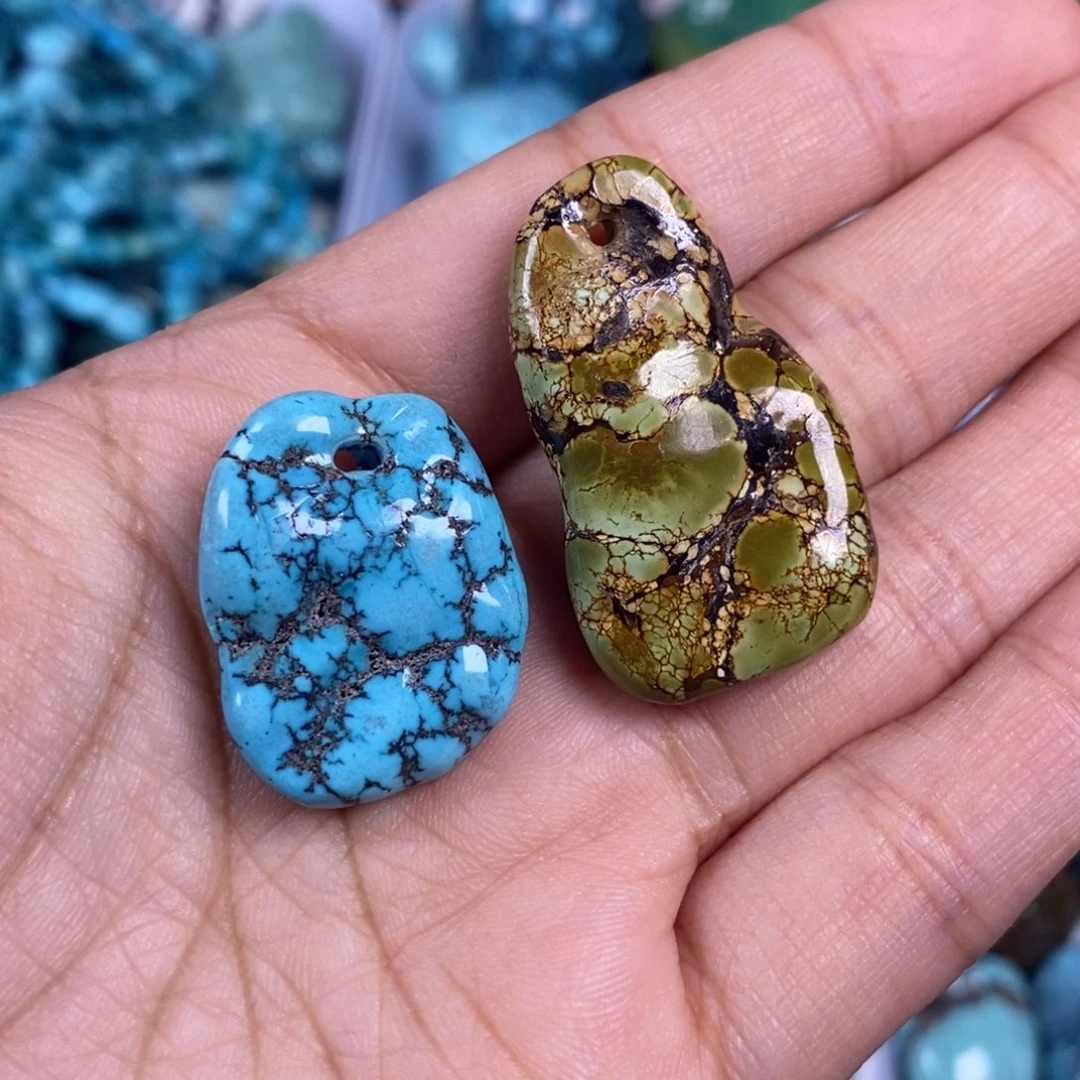 风***。绿松石未镶嵌颈饰