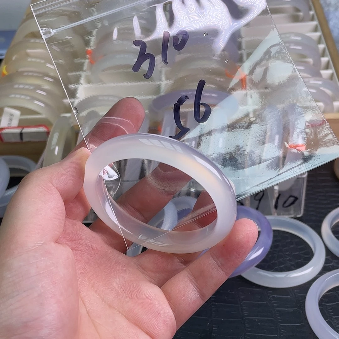 玛瑙/玉髓手镯未镶嵌310