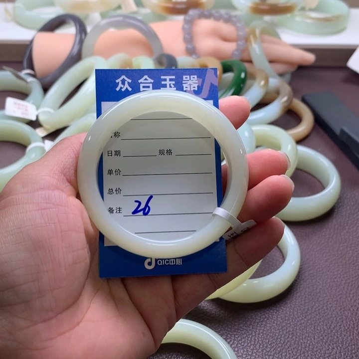 未镶嵌手镯和田玉55
