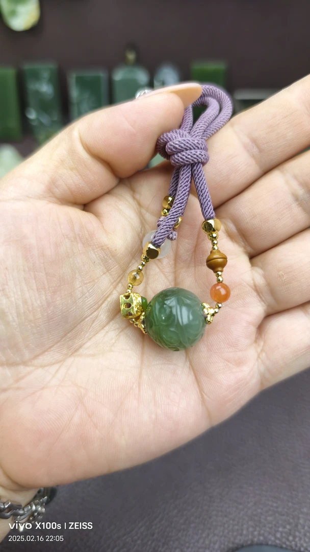 和田碧玉17加转运珠挂件