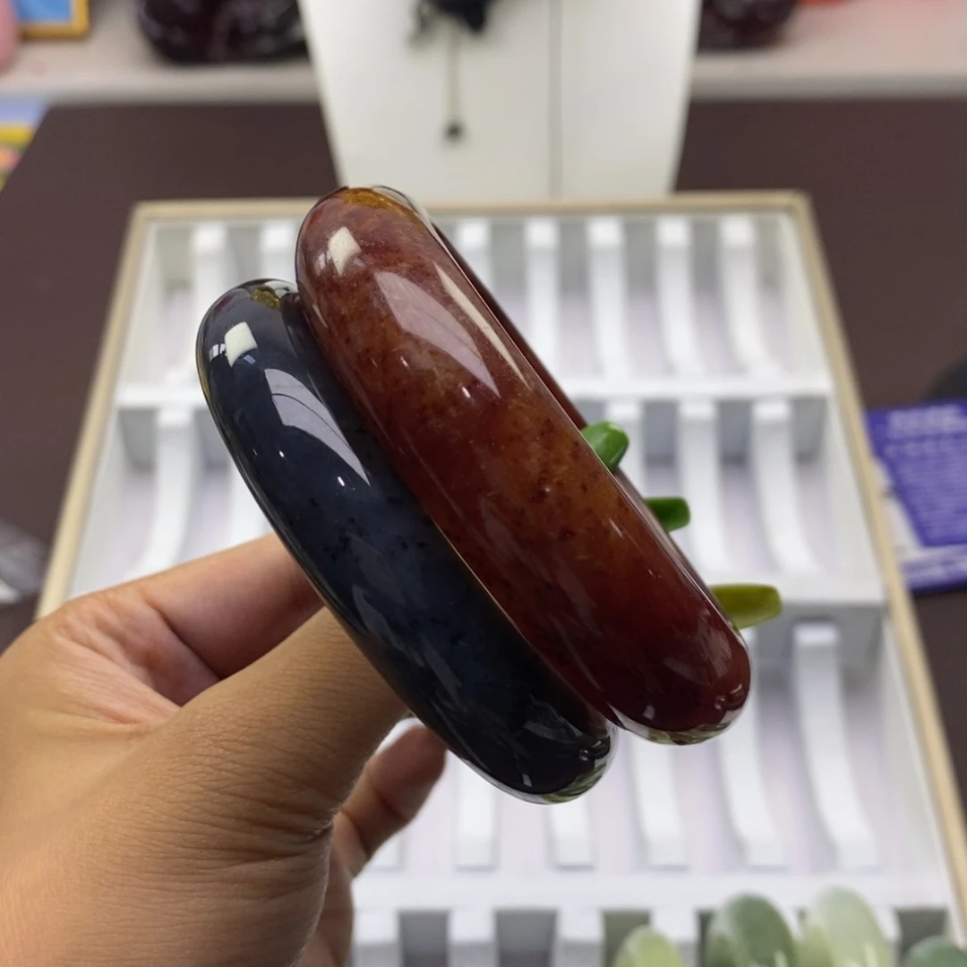 越***.蛇纹石玉未镶嵌手镯