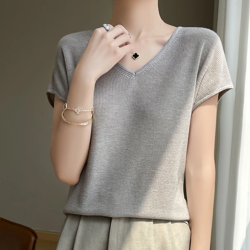 品牌夏季新款针织衫T恤V领时尚休闲洋气修身显瘦打底衫