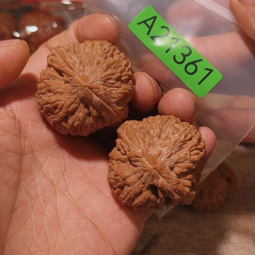 文玩核桃吊坠蒜头