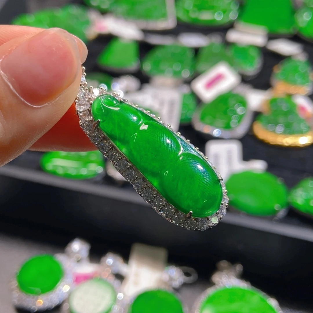 翡翠吊坠(不含链)未镶嵌