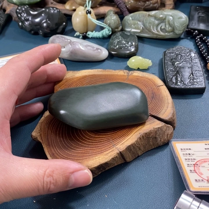 和田玉（糖玉）未镶嵌挂件