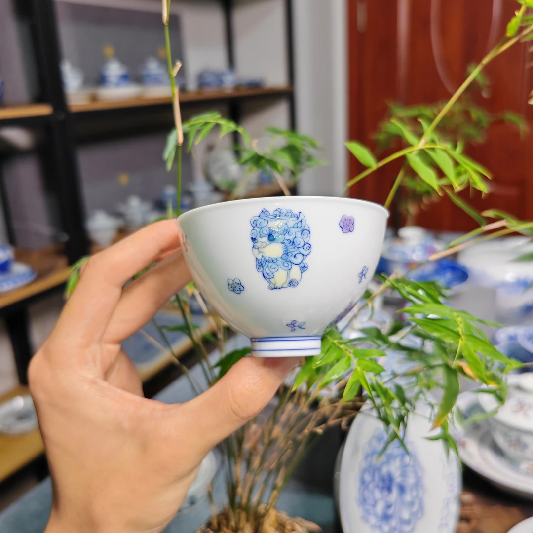 明逸堂手绘青花斗彩茶具鸡心杯陶瓷主人杯纯手工茶杯白瓷品茗杯