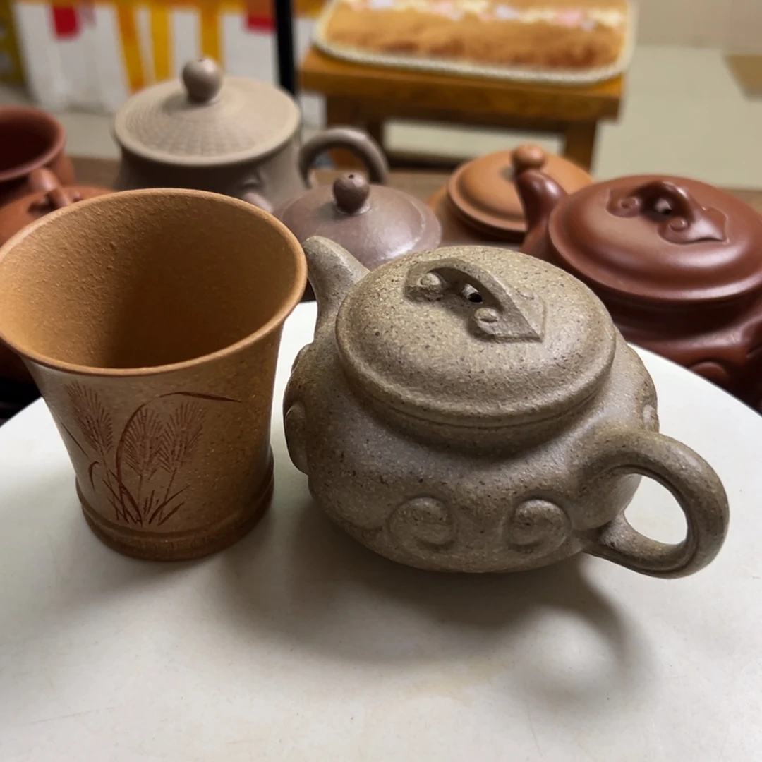 紫砂茶壶五彩段泥160两个杯子