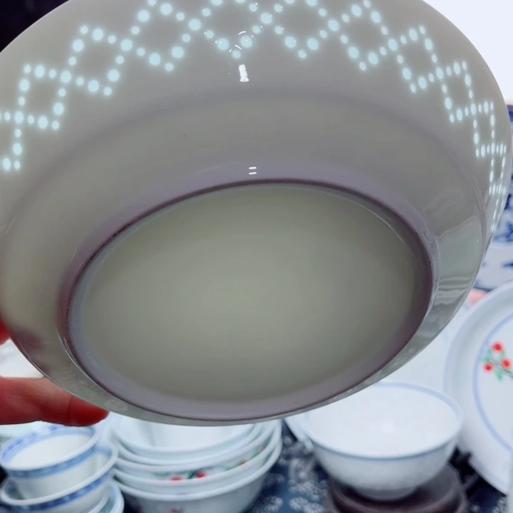 青花玲珑8寸窝盘网格