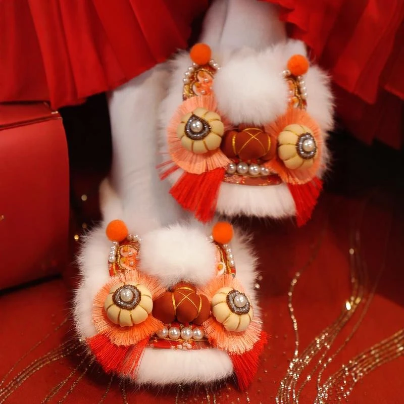 冬季新款原创曾黎同款红色虎头鞋成人非遗增高国潮居家单鞋绣花鞋