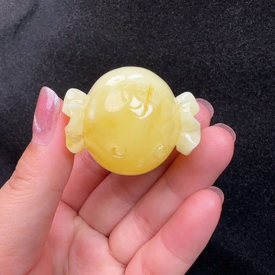 蜜蜡未镶嵌珠宝奇石
