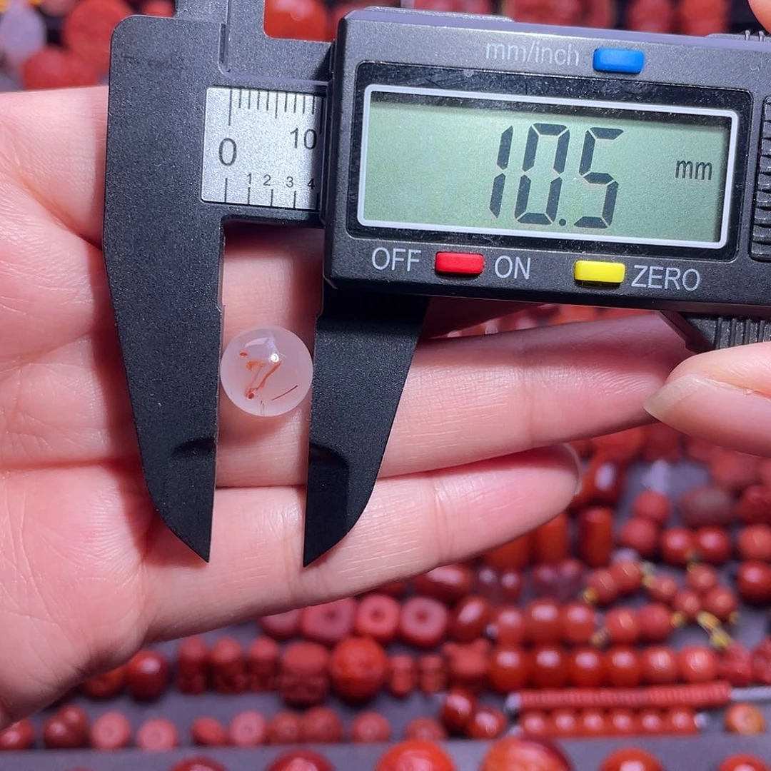 南红玛瑙配饰未镶嵌