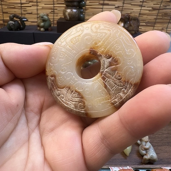 未镶嵌和田玉（糖玉）挂件