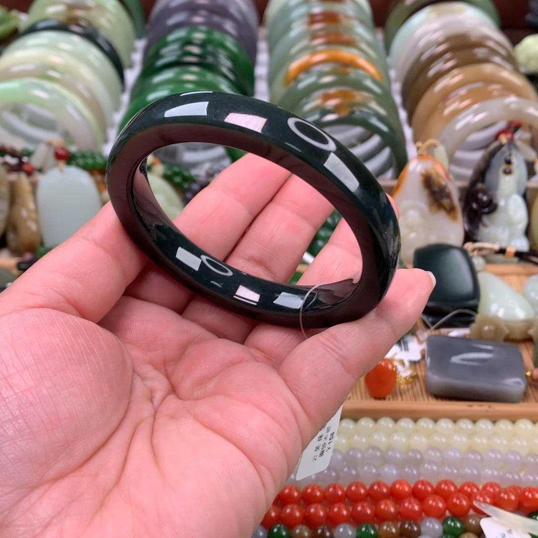 和田玉未镶嵌手镯56_57口径