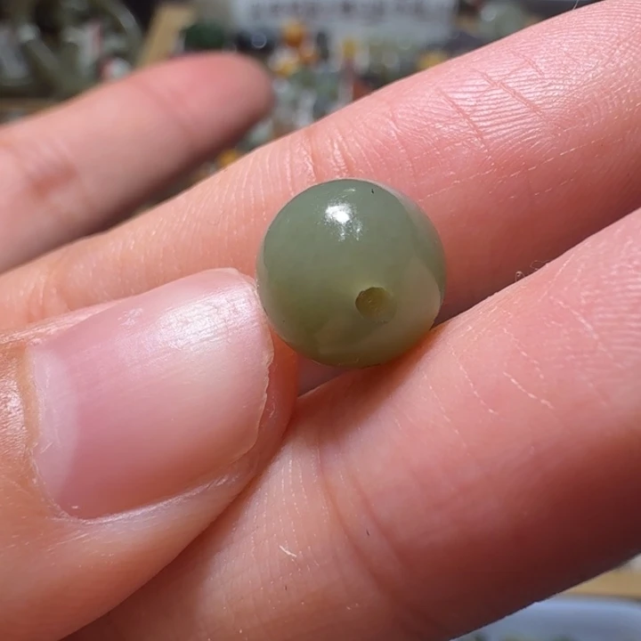 和田玉未镶嵌珠宝半成品