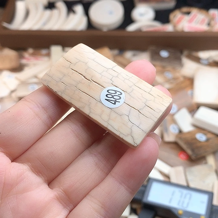 泥塑不打孔联系客服