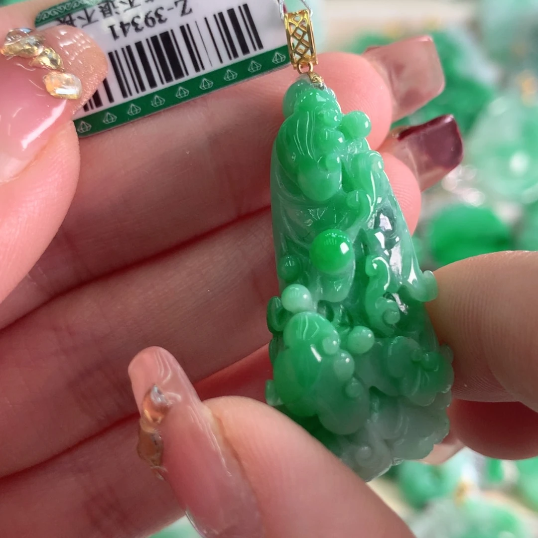翡翠吊坠(不含链)18K金镶嵌