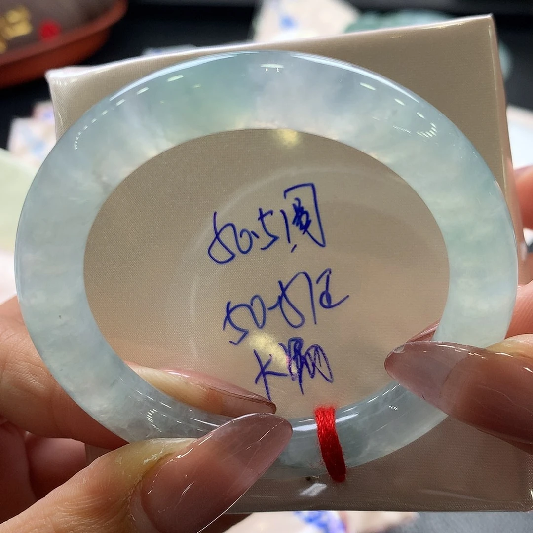 翡翠手镯未镶嵌50.5圆