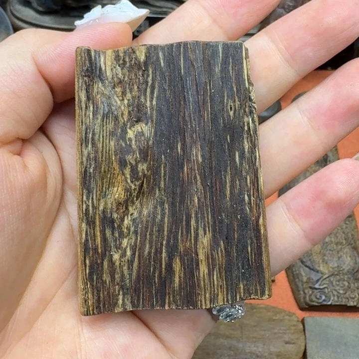 大叶紫檀（黑酸枝木类）