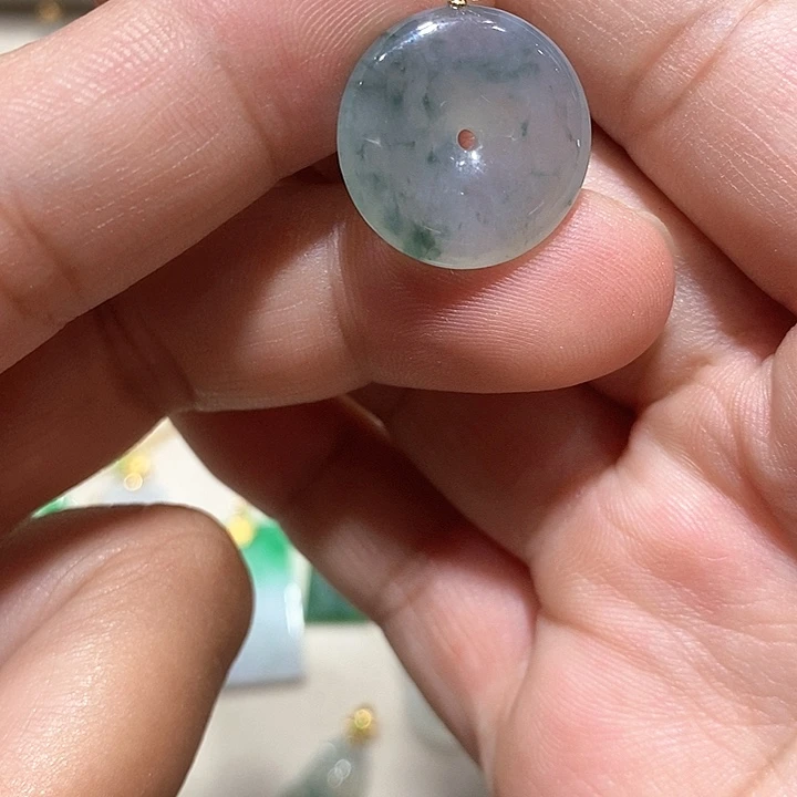 小***莹翡翠18K金镶嵌吊坠(不含链)1号