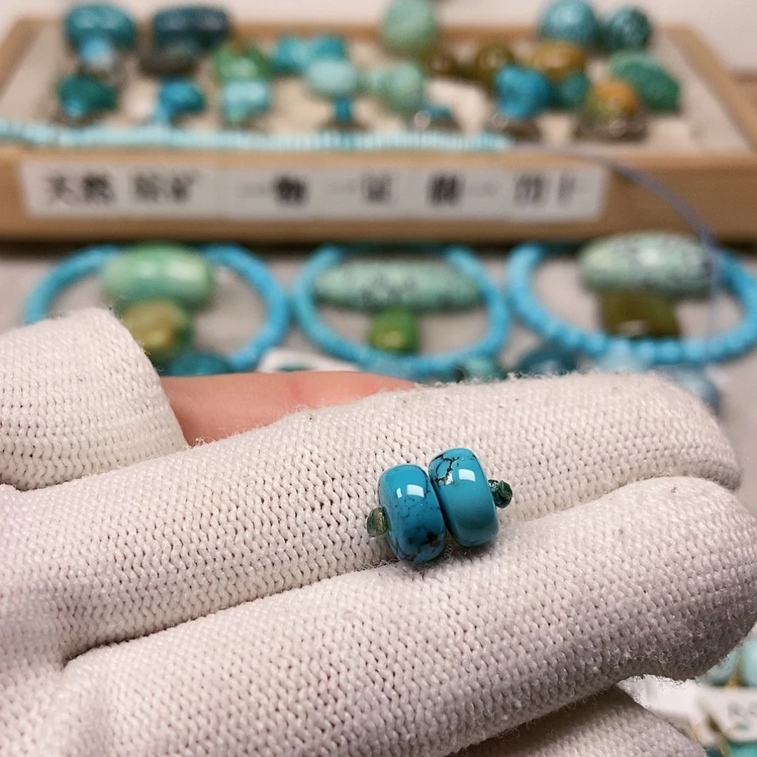 未镶嵌绿松石珠宝半成品北**人