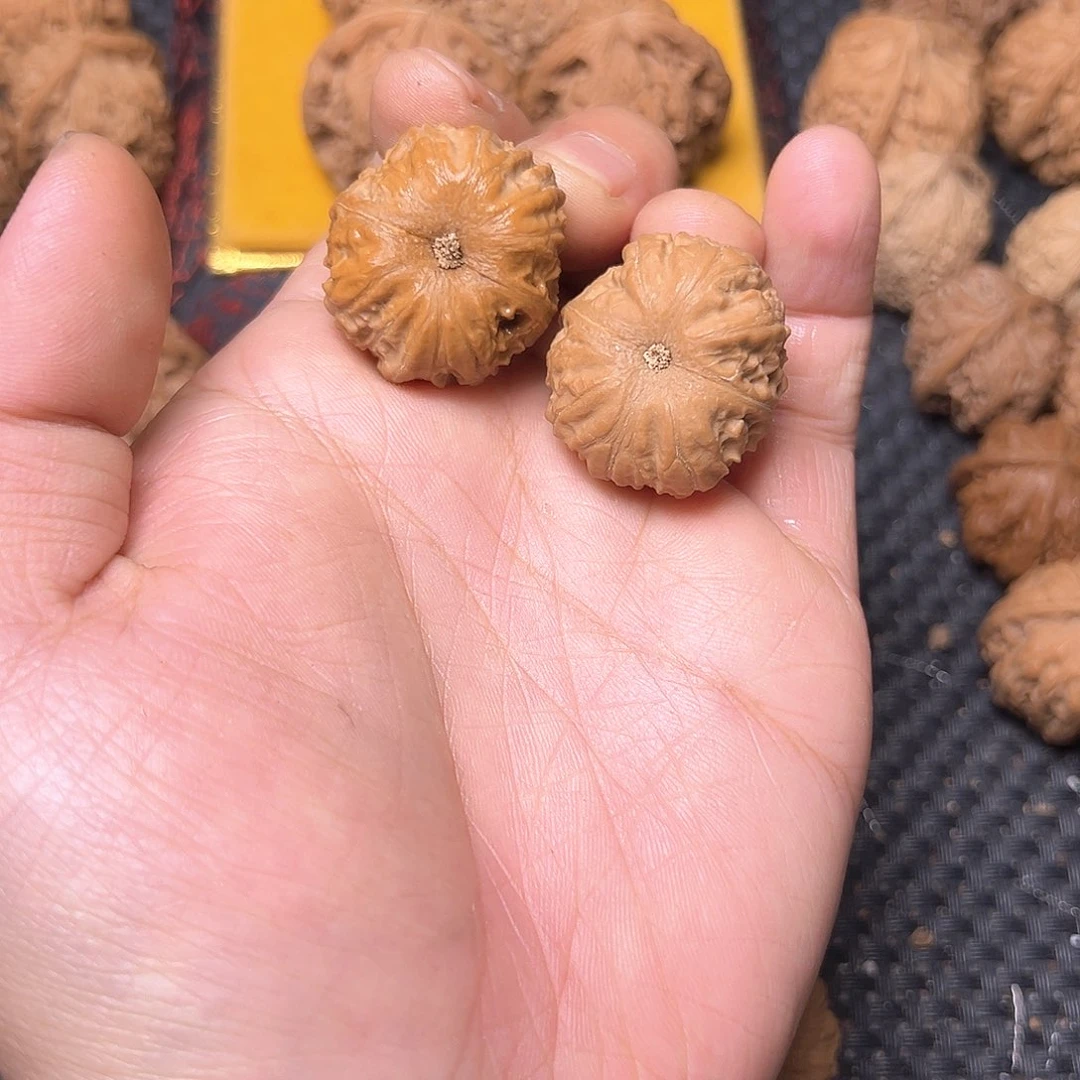 文玩核桃吊坠小南瓜