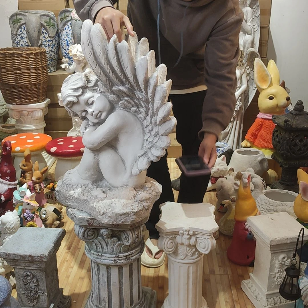 合成树脂睡姿天使