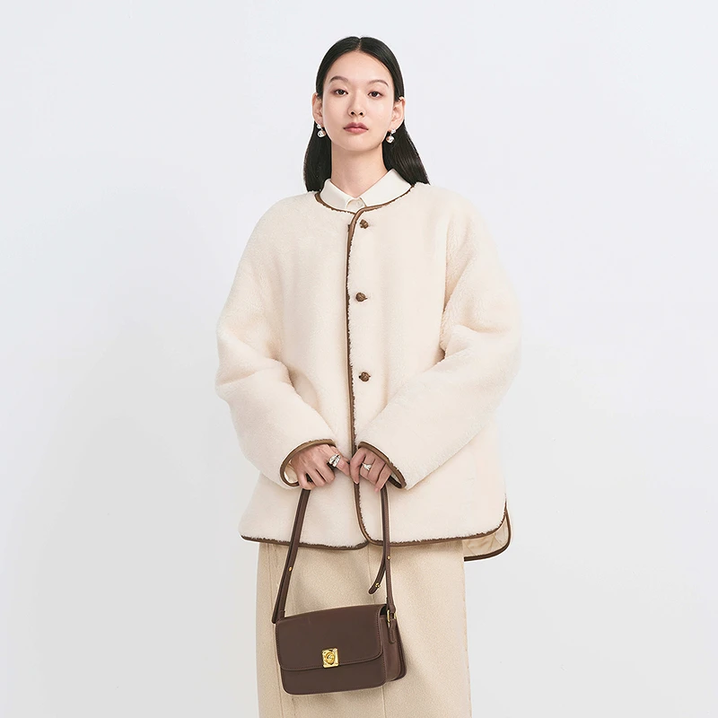 【商场同款】HPLY荷比俪冬女简约慵懒风包边毛绒外套HME45520321