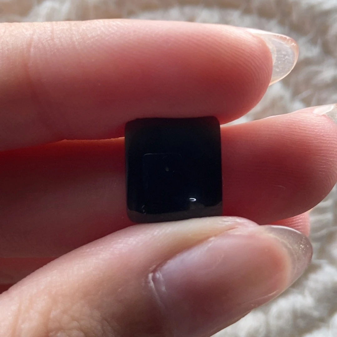 颈饰未镶嵌翡翠戒面