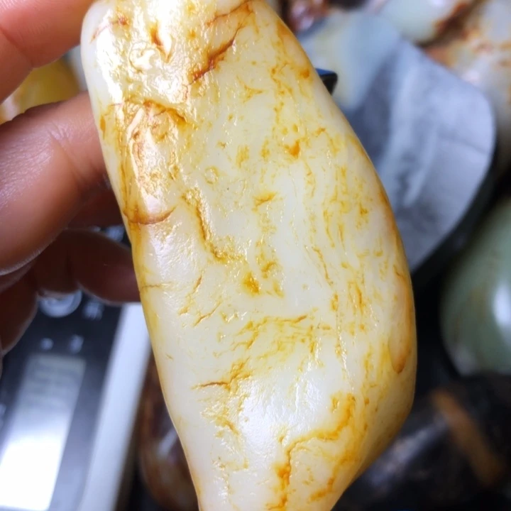 和田玉未镶嵌珠宝奇石