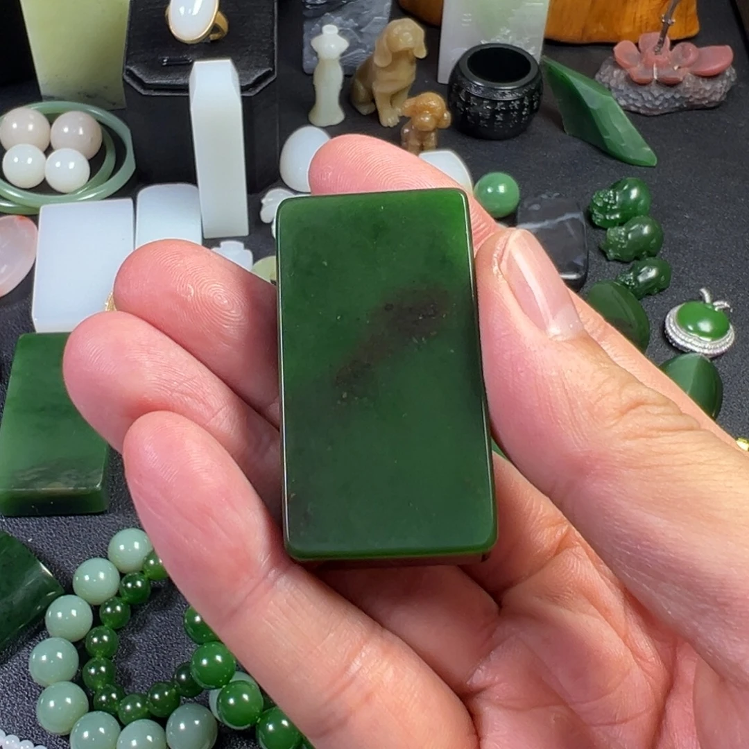 和田玉（碧玉）未镶嵌颈饰