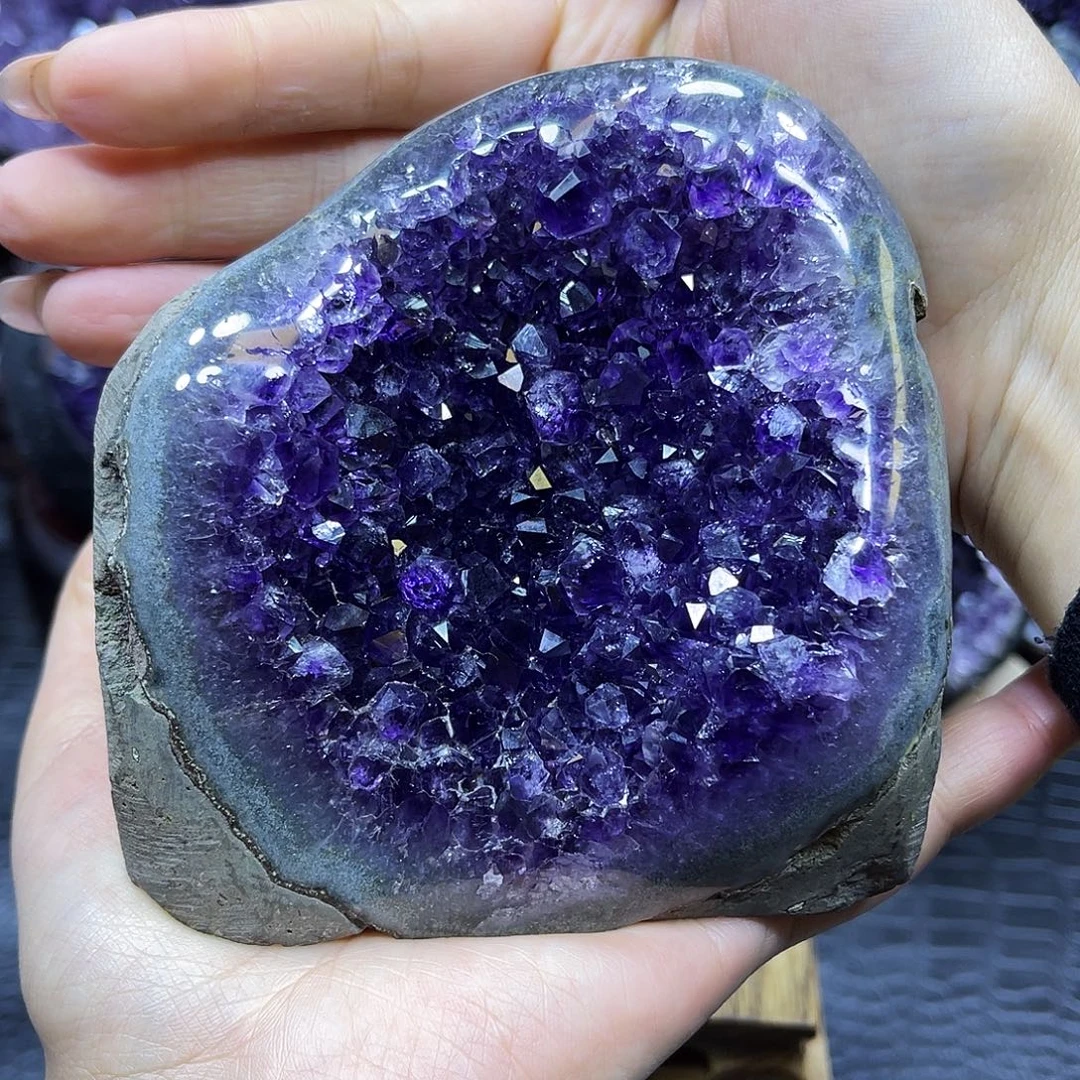 紫晶大型摆件（非配饰）未镶嵌