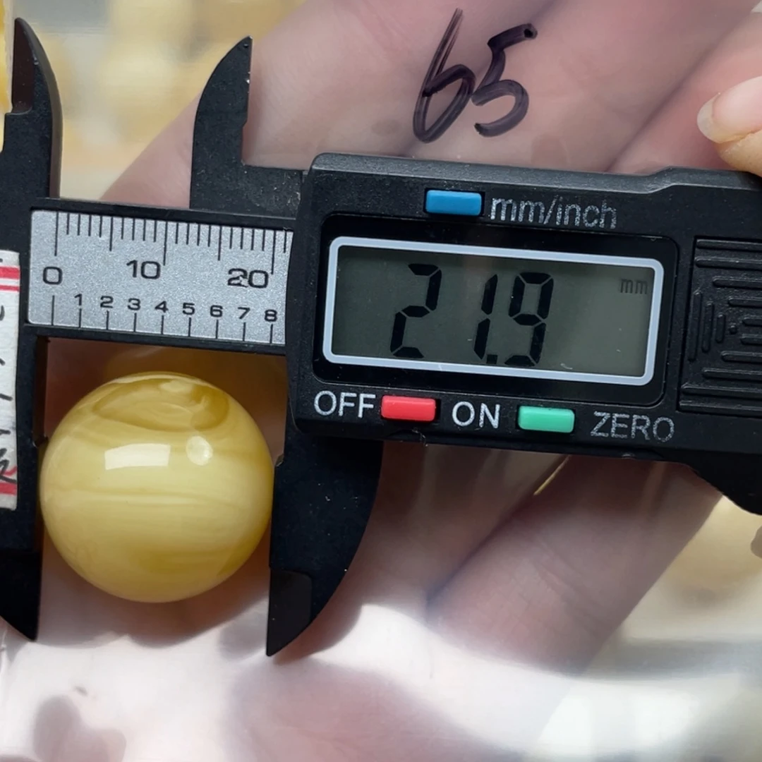 蜜蜡裸石未镶嵌王****活蜜蜡