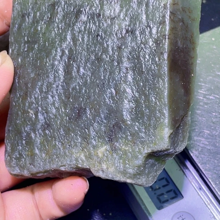 和田玉未镶嵌珠宝半成品