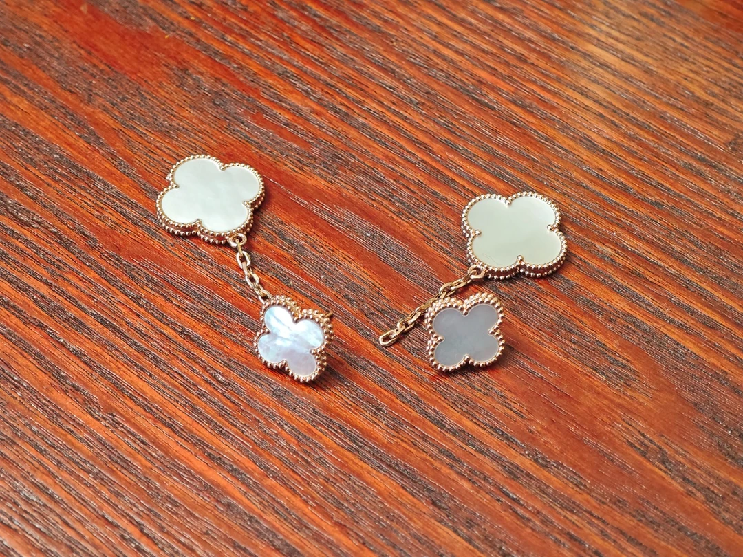 18k金镶嵌白贝母大双花耳饰   复古典雅优雅精美