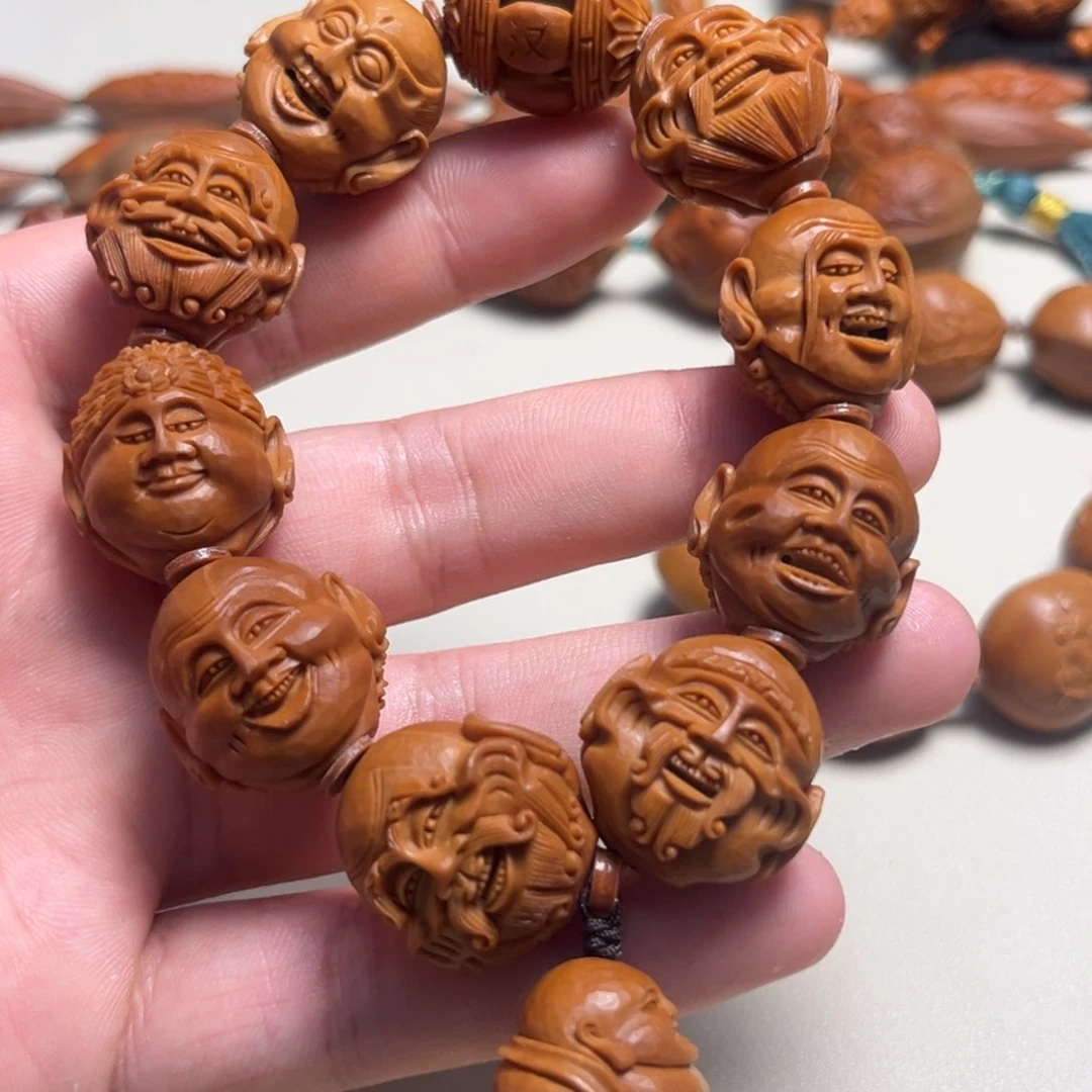橄榄核吊坠龙****3殷须罗汉