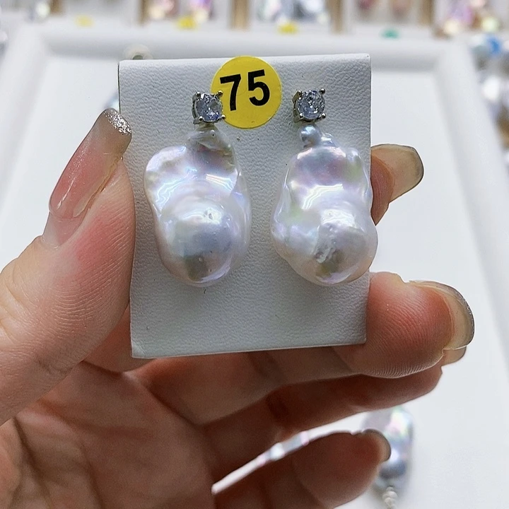 银S925镶嵌淡水珍珠耳饰