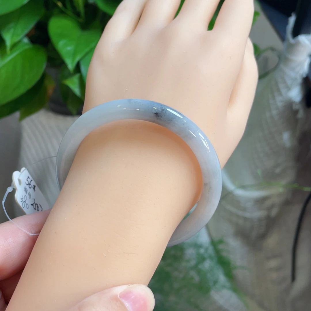 翡翠手镯未镶嵌55.7圈