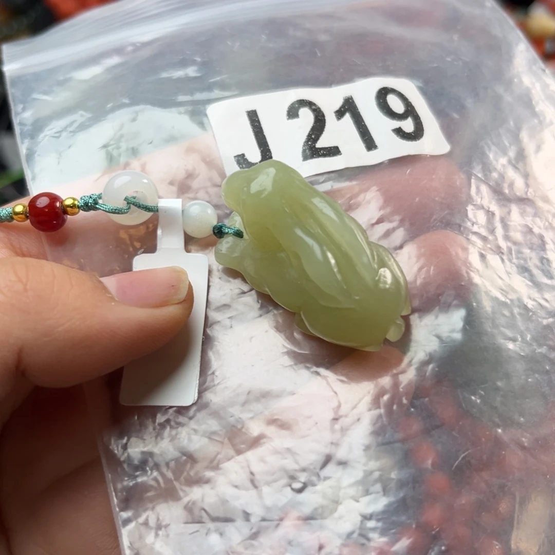 和田玉未镶嵌珠宝奇石