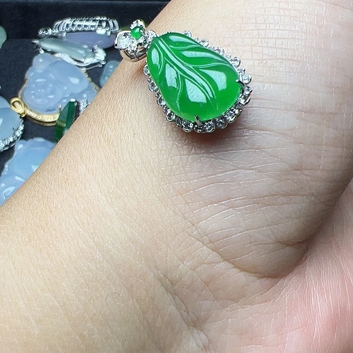 @***姐翡翠18K金镶嵌吊坠(不含链)