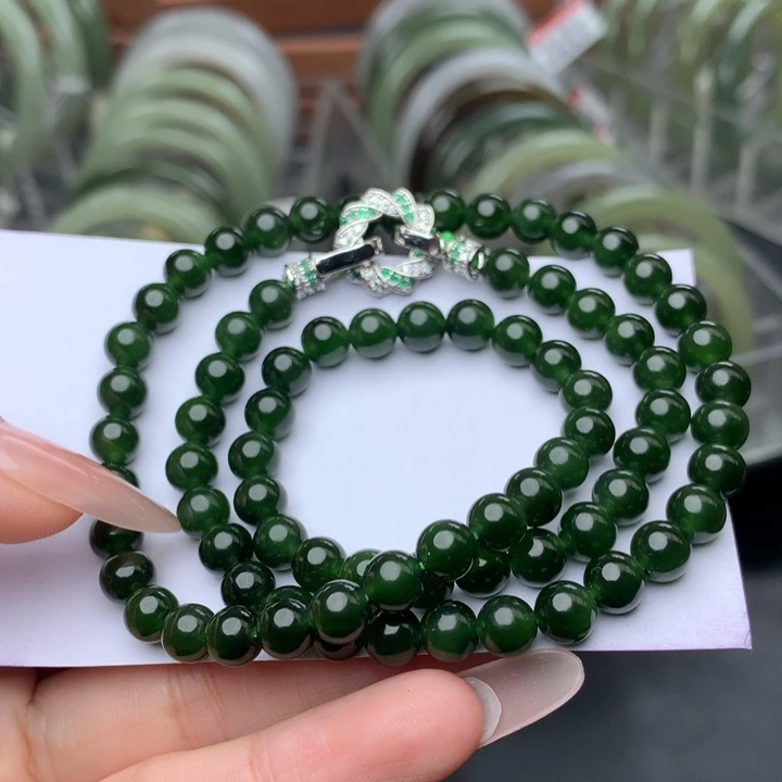 颈饰合金和田玉项链