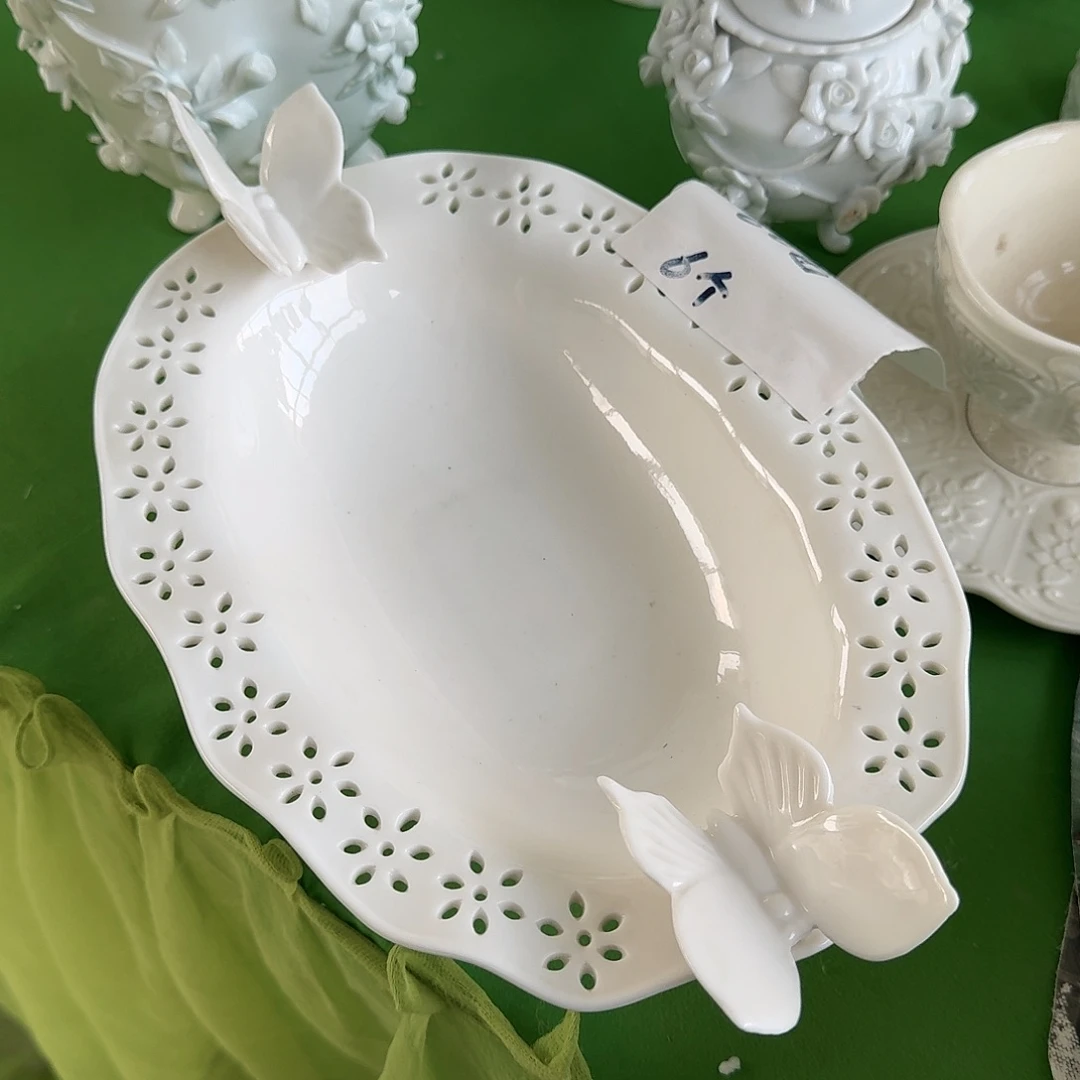 手工镂空高脚蝴蝶深盘