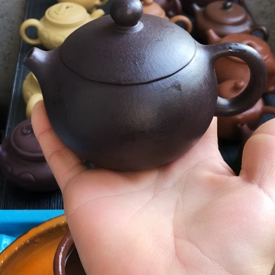 紫砂茶壶天青泥西施200豪升左右