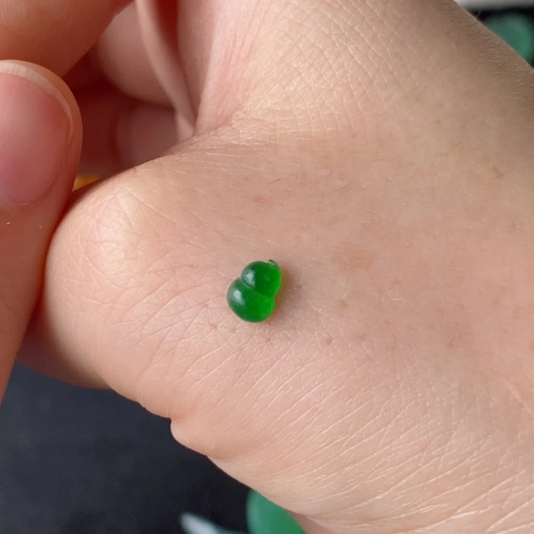 定制翡翠未镶嵌葫芦