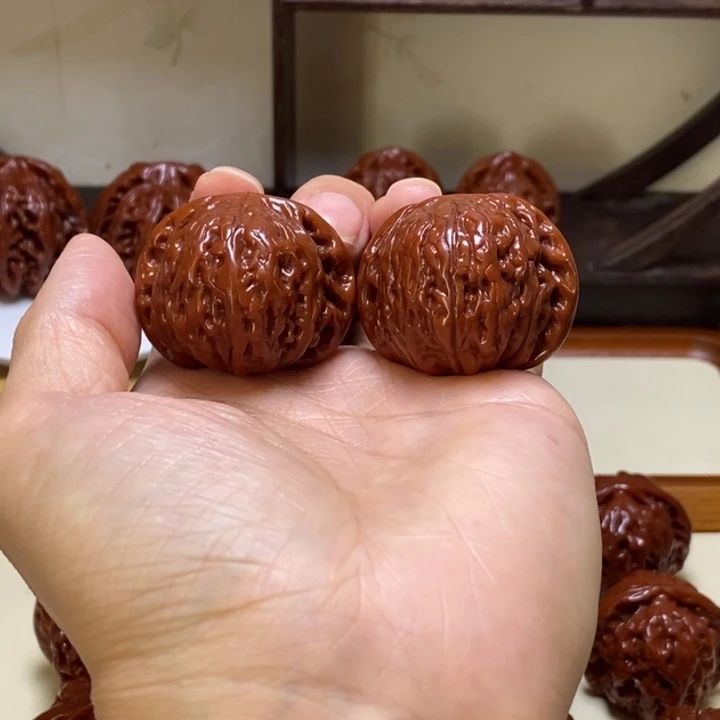 文玩核桃把件是**✨铁锤