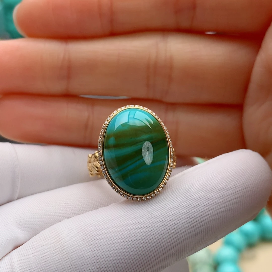 18K金镶嵌绿松石其他不*?