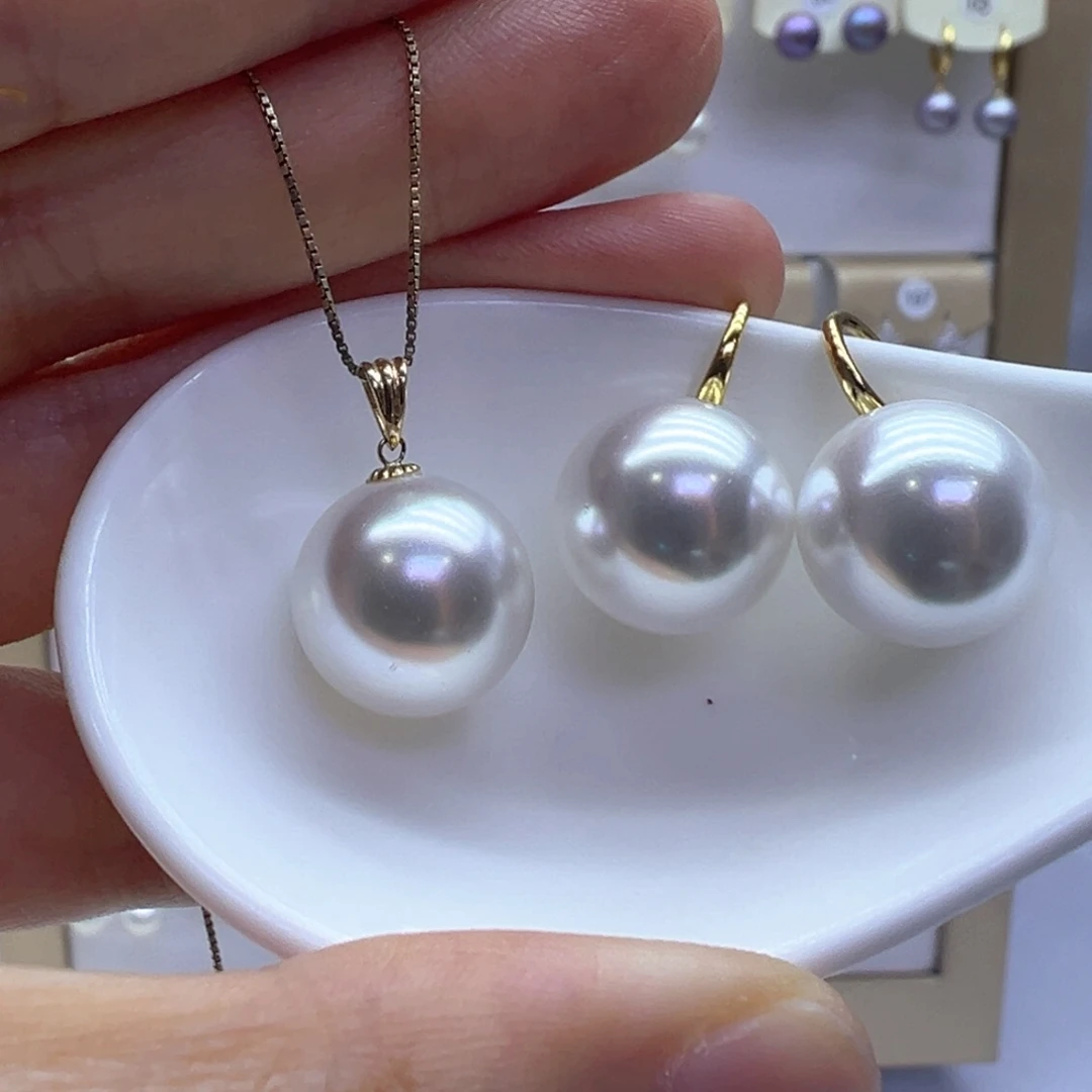 淡水珍珠18K金镶嵌吊坠(赠链)