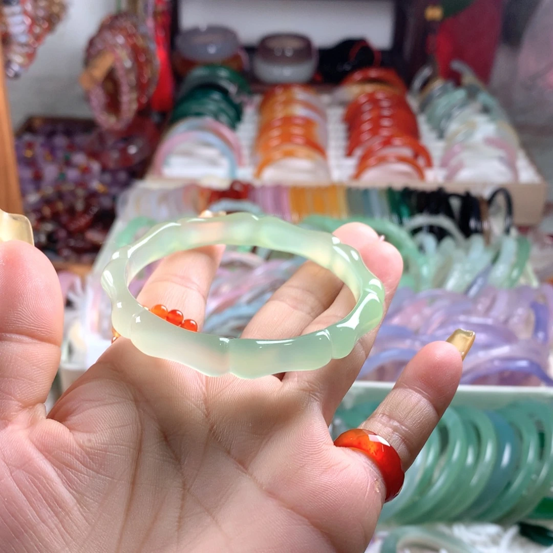 玛瑙/玉髓未镶嵌手镯